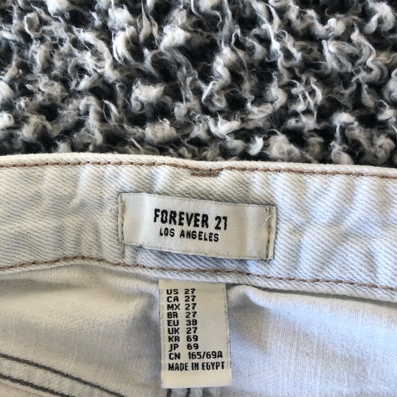 Light blue ripped jeans - Picture 3 of 3